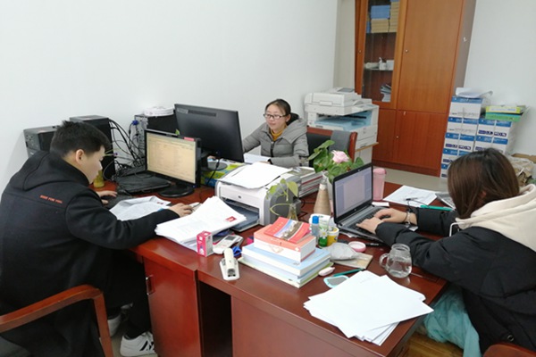 照片1 - 副本.jpg 照片1 - 副本.jpg