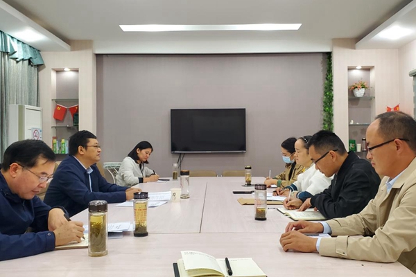 區(qū)換屆工作指導(dǎo)組斯文副區(qū)長一行來池陽街道指導(dǎo)社區(qū)“兩委”換屆工作_副本.jpg 區(qū)換屆工作指導(dǎo)組斯文副區(qū)長一行來池陽街道指導(dǎo)社區(qū)“兩委”換屆工作_副本.jpg